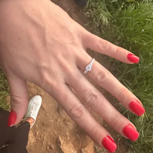 custom engagement ring client photo