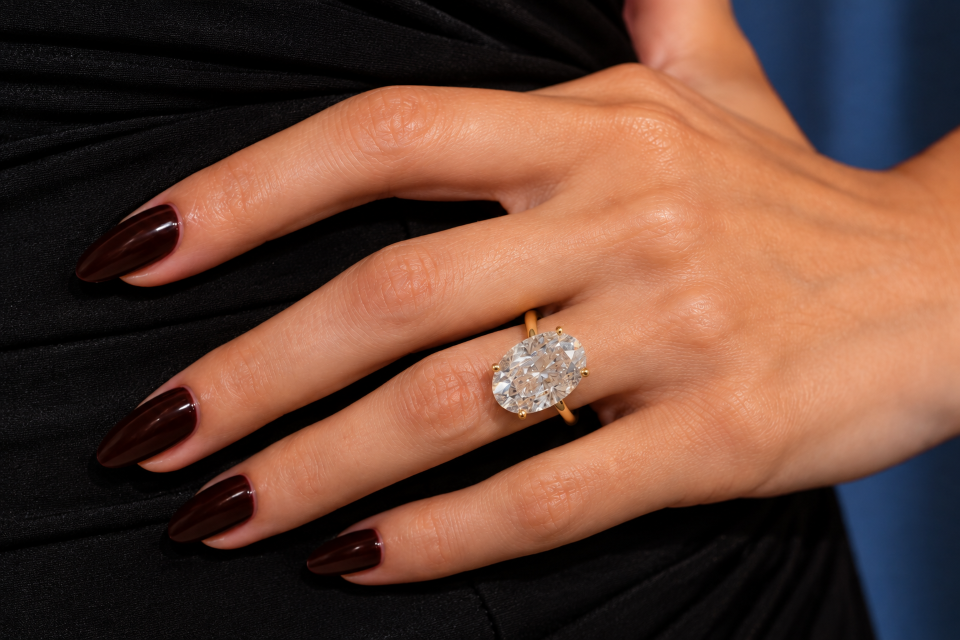 replica hayley bieber engagement ring